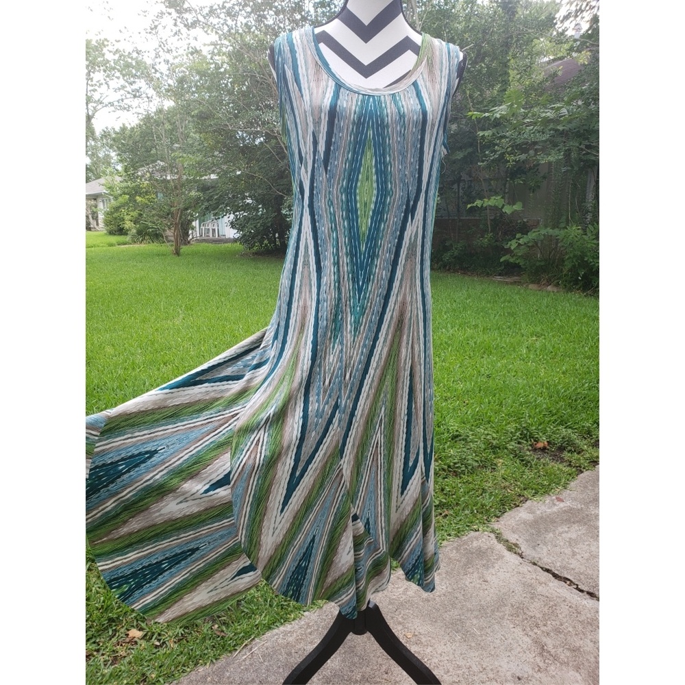 Dress - Picture 4 of 5